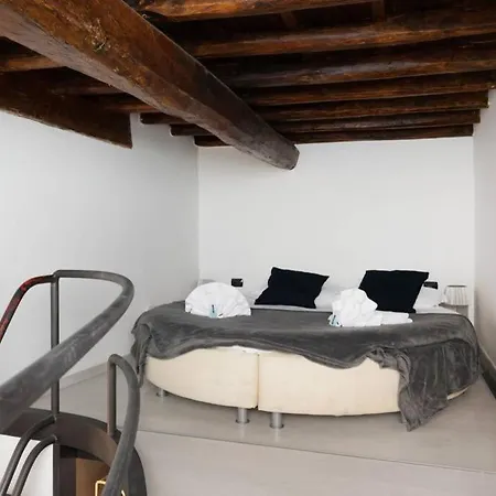 Rufina Open Space Apartment *